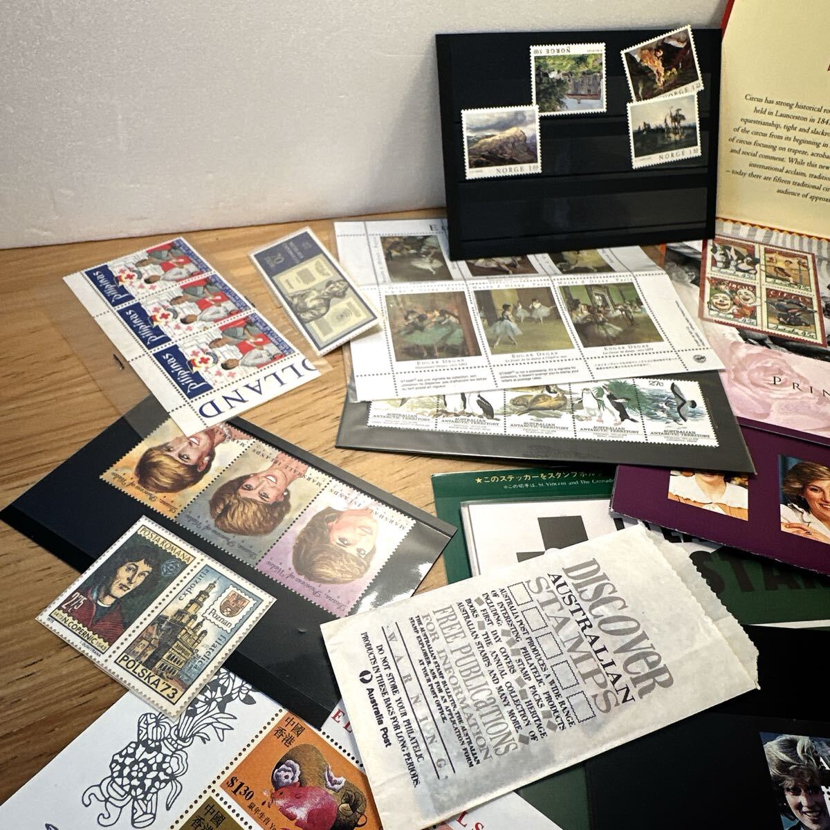  зарубежный марка бумага . приклеивание имеется марка есть различный . суммировать 