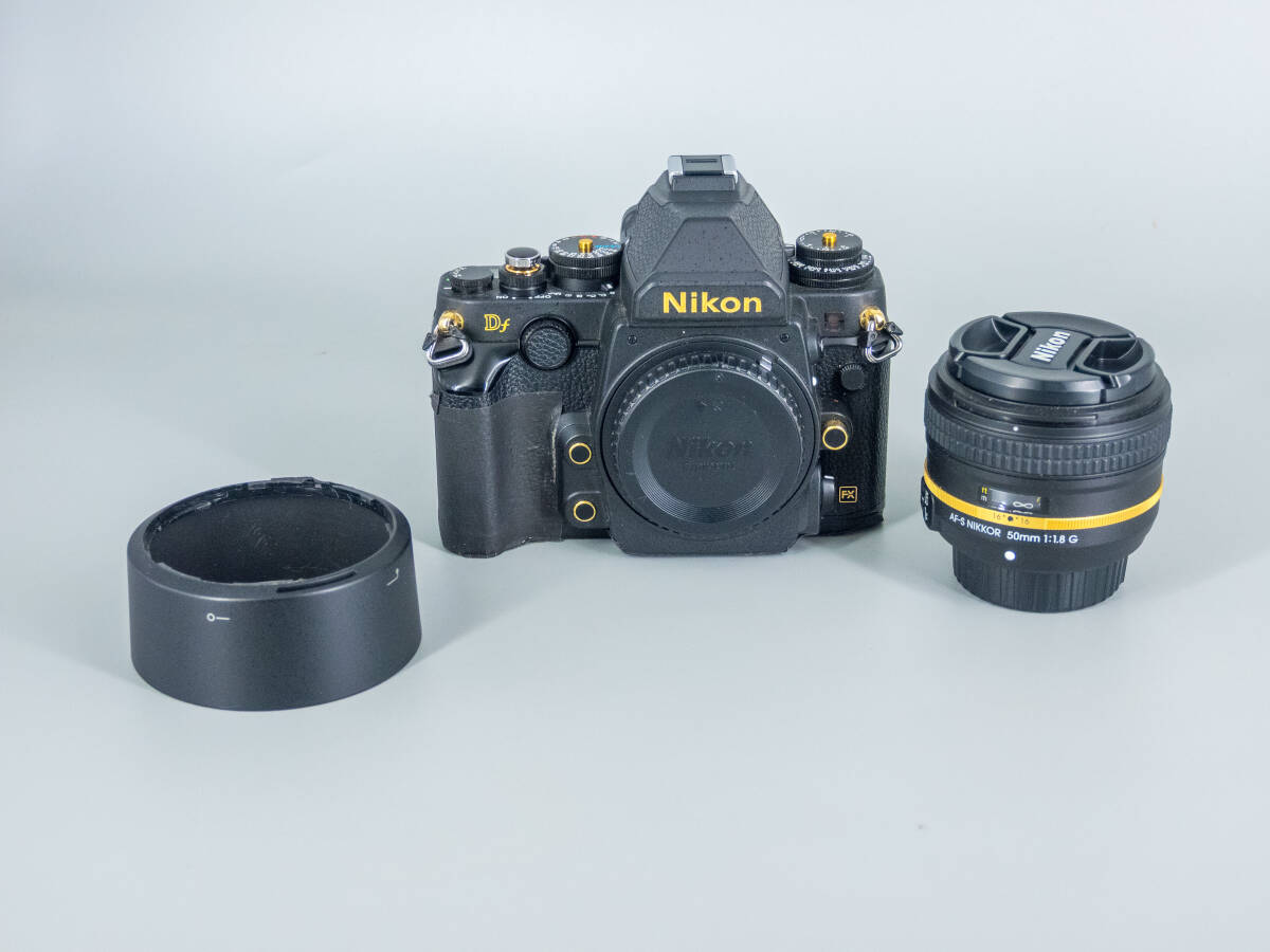 新同 【 NIKON Df Special Gold Edition Set 】付属品全揃・シャッター僅か2400回_画像7