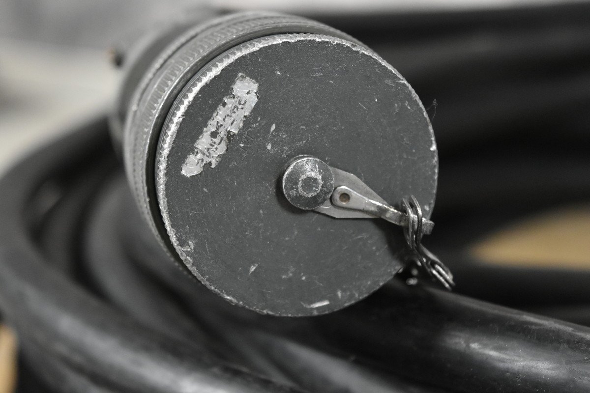 [G] подробности неизвестен мульти- кабель примерно 50m 3071374