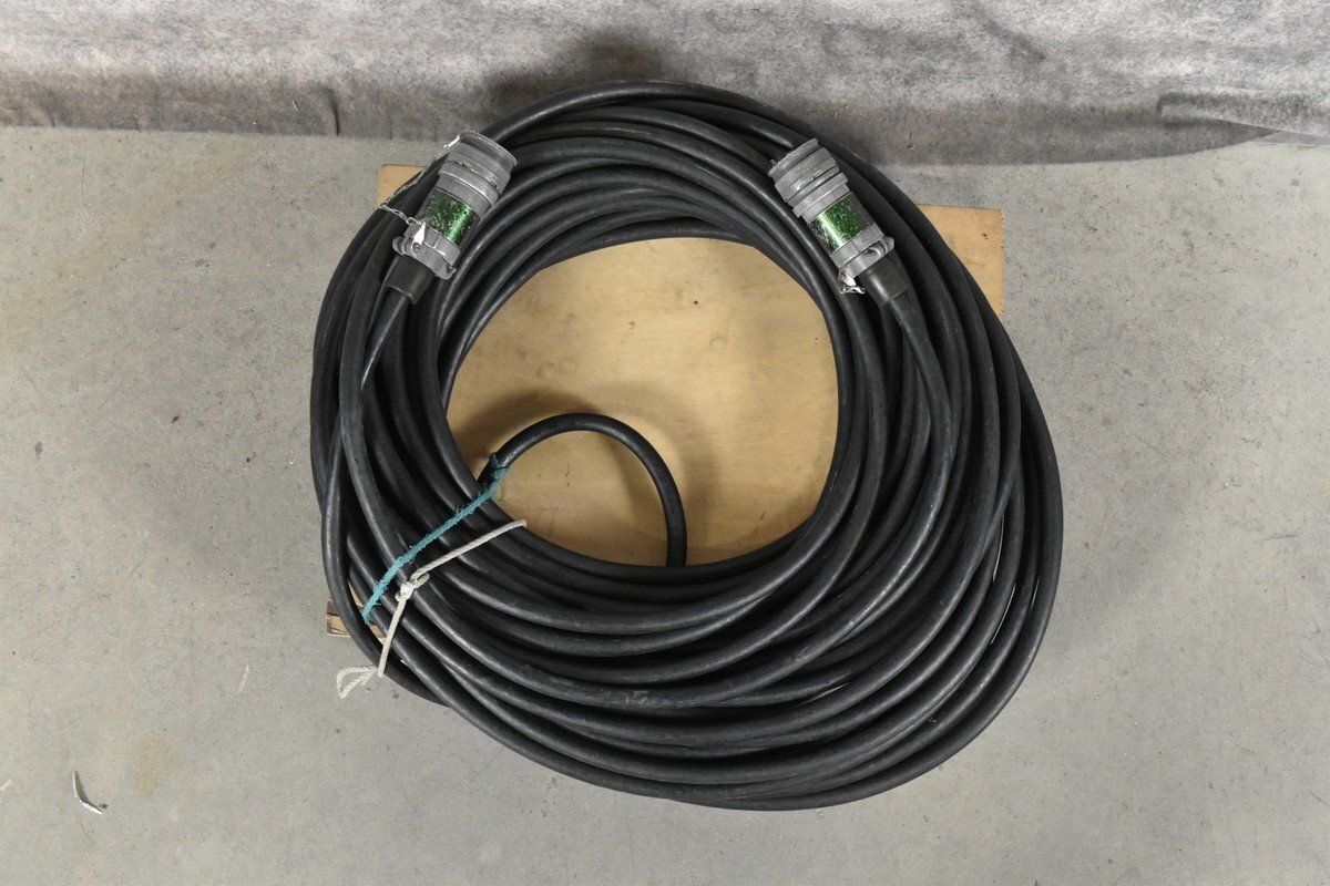 [G] подробности неизвестен мульти- кабель примерно 50m 3071374