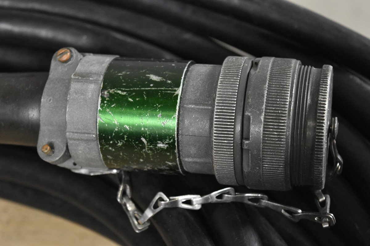 [G] подробности неизвестен мульти- кабель примерно 50m 3071374