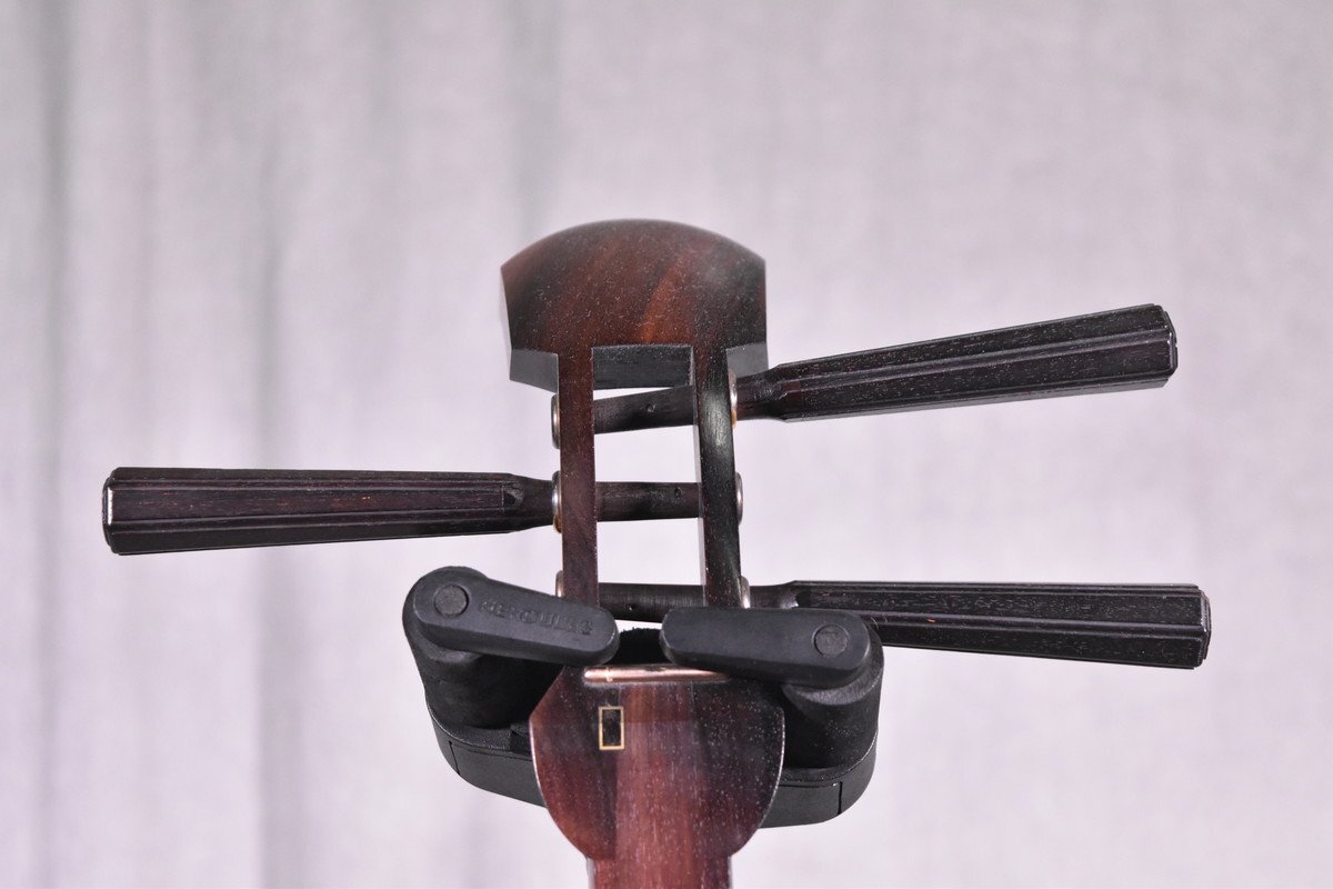 【J】三味線 中棹 東さわり 二枚溝 金細 紅木 子持ち綾杉 3154047_画像6