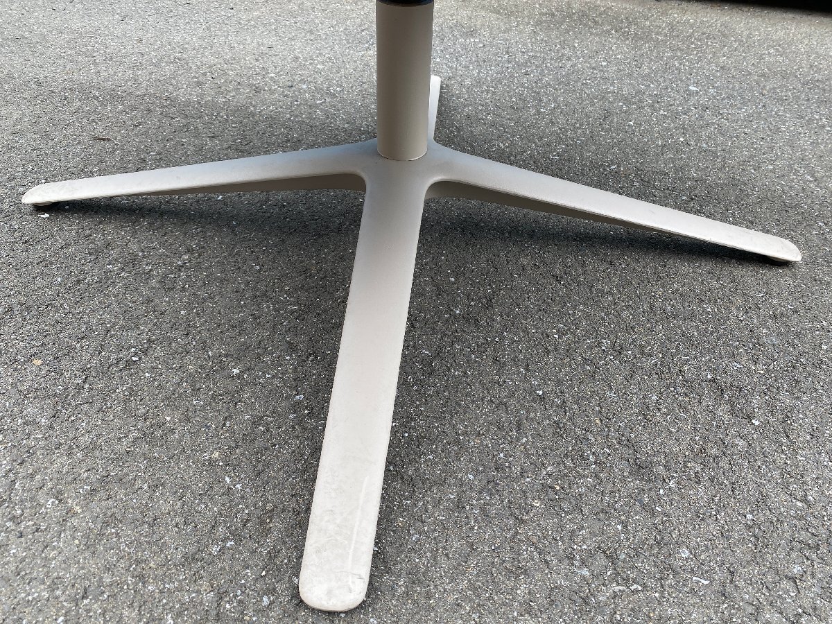 カッシーナ ALIAS スリムラウンジチェア 受注輸入品 817 ハイバックアームレス レザー 新品価格55万円 中古品 直接引き取り大歓迎_画像8