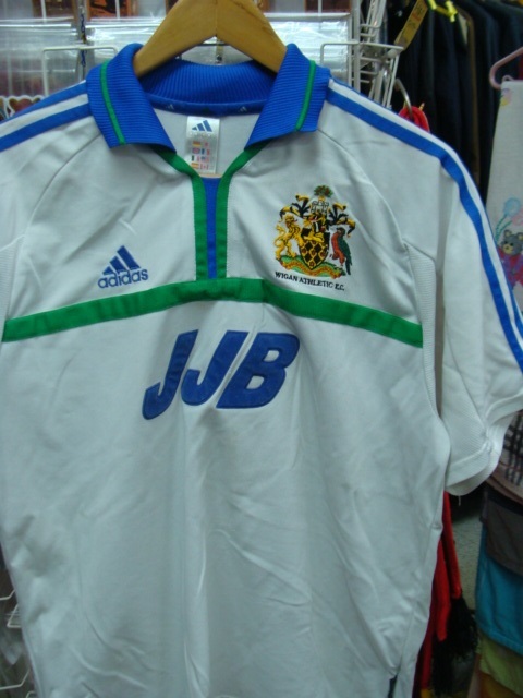 【汚れあり】vintage ウィガン・アスレティックFC ユニフォーム (sizeО) adidas製_画像1
