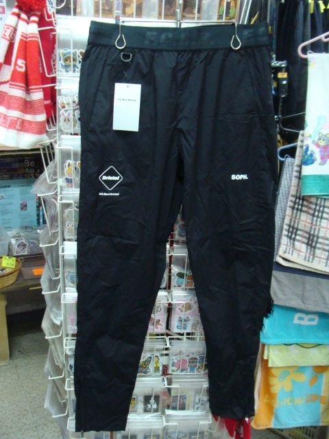 【未使用品】F.C.Real Bristol ブリストル 薄手 ポリエステル混 ナイロンパンツ 黒 (S)_画像2