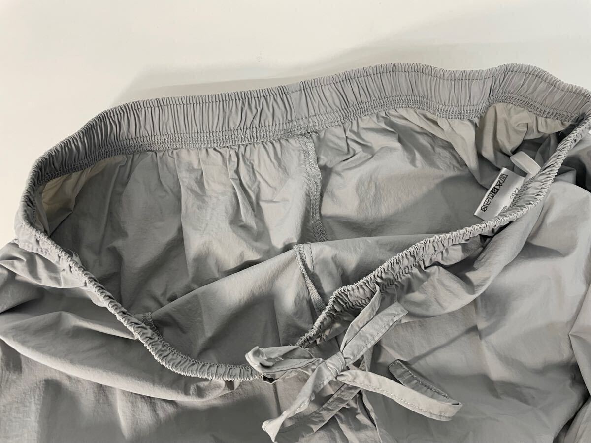 新品■GUNZE グンゼ Tuche ワイドパンツ XL ライトグレー 軽量素材 ポケット付き 大きいサイズ_画像4