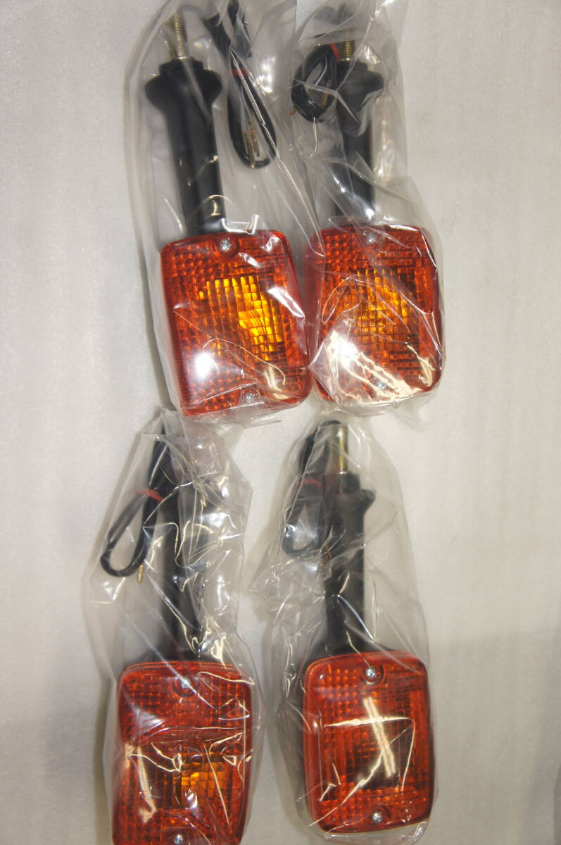 送料無料 Z1000R ウインカー(リア)シングル球 4個セット 70010_画像2