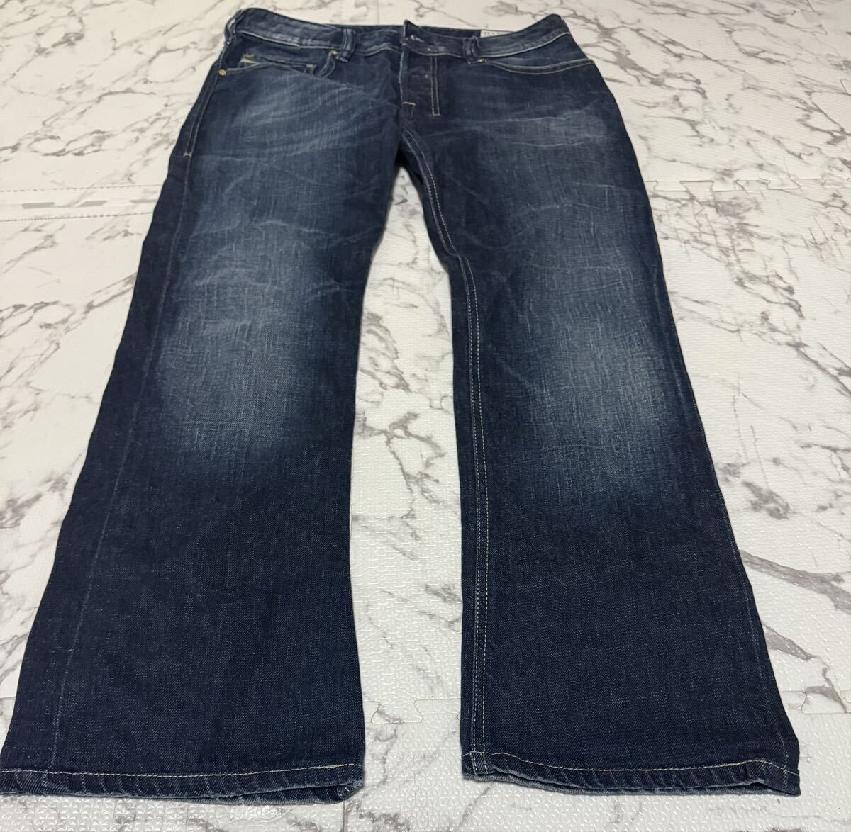 ★DIESEL ディーゼル W30 L34 デニムパンツ ジーンズ ジーパン ボトムス　メンズ_画像3