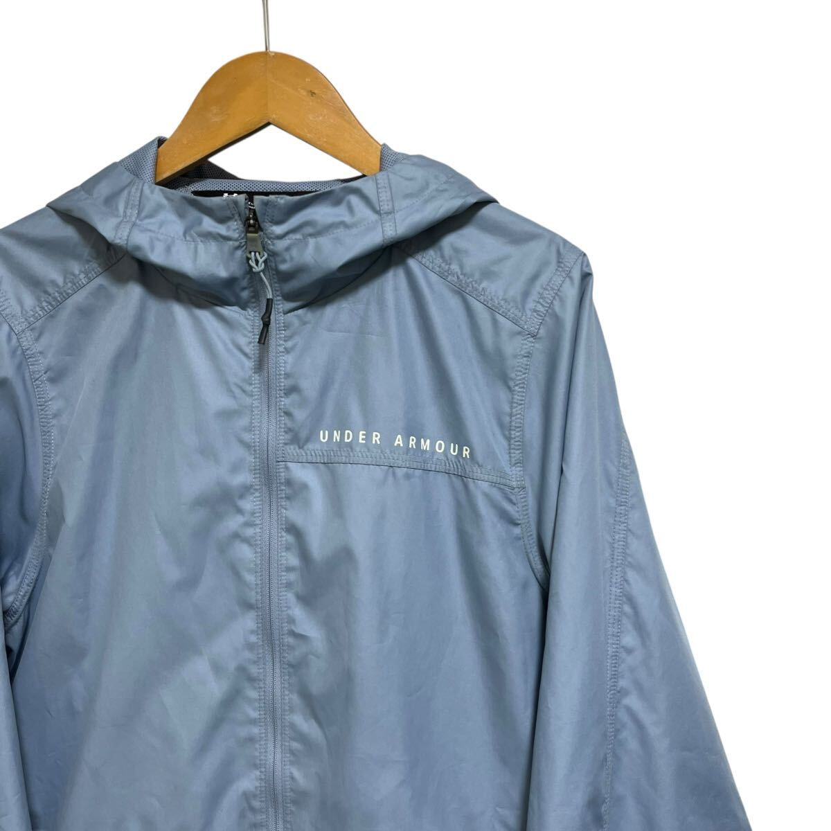 ※S UNDER ARMOUR アンダーアーマー ジップアップパーカー ブルー ポリエステル素材 STORM 撥水 サイズXL_画像3