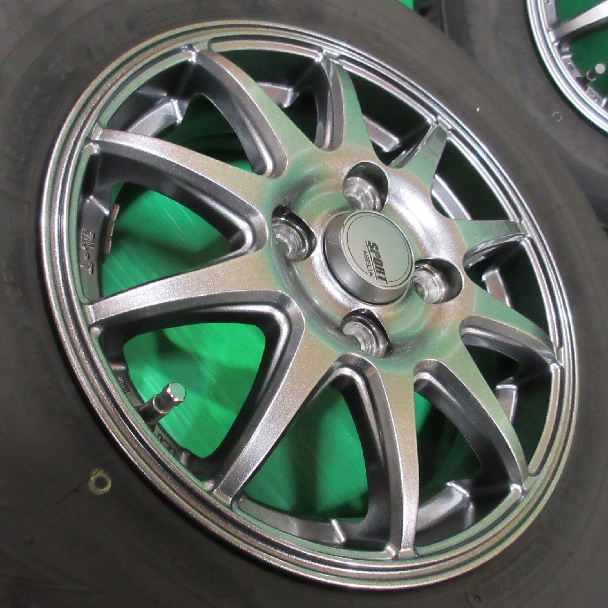 美品 アルト 145/80R13 バリ山スタッドレス 75%-85%山 4本 4穴PCD100 4.00B +43 ワゴンR スペーシア ラパン タント ミラココア 中古新潟_画像2