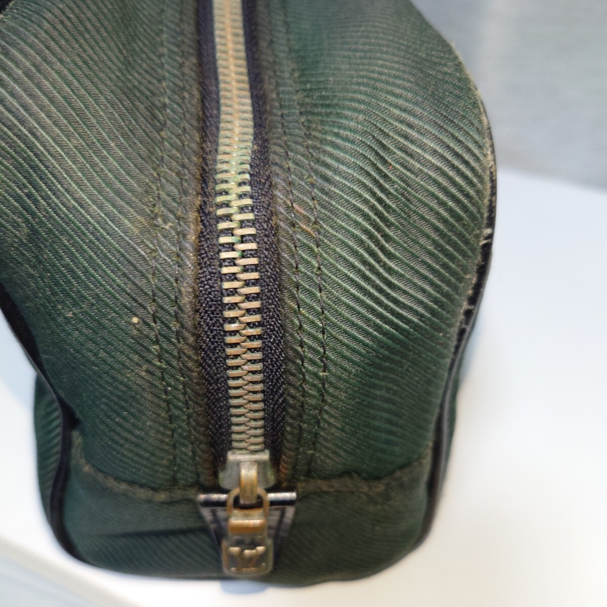 ルイヴィトン　 タイガ パラナ セカンドバッグ LOUIS VUITTON_画像2