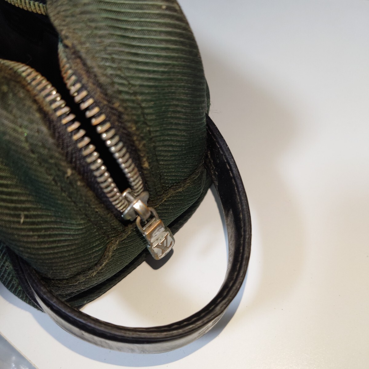 ルイヴィトン　 タイガ パラナ セカンドバッグ LOUIS VUITTON_画像8