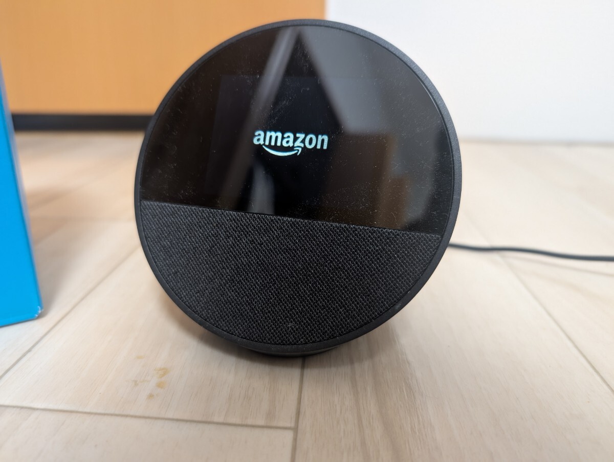 【中古美品】Amazon Echo Spot(2024年発売) - スマートアラームクロック with Alexa、鮮やかなサウンド | ブラック_画像2