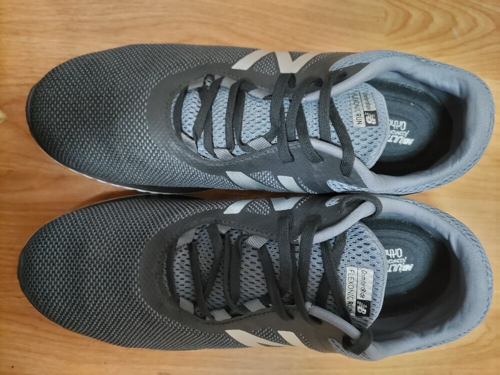 ニューバランス new balance　サイズ29ｃｍ　ランニングシューズ_画像1