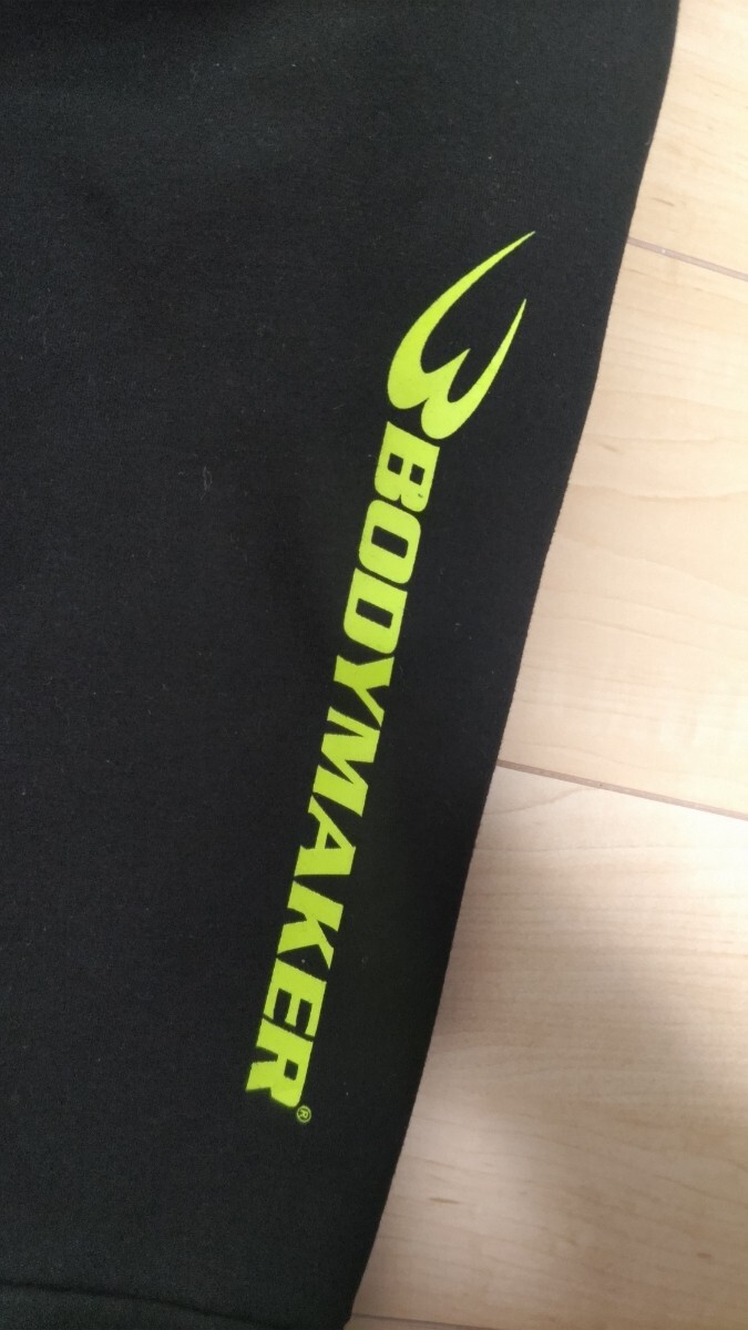 美品 ボディーメーカー BODYMAKER 黒 ブラック M ジョガーパンツ スキニー ストレッチ スポーツ サッカー トレーニング ジム ランニング _画像2