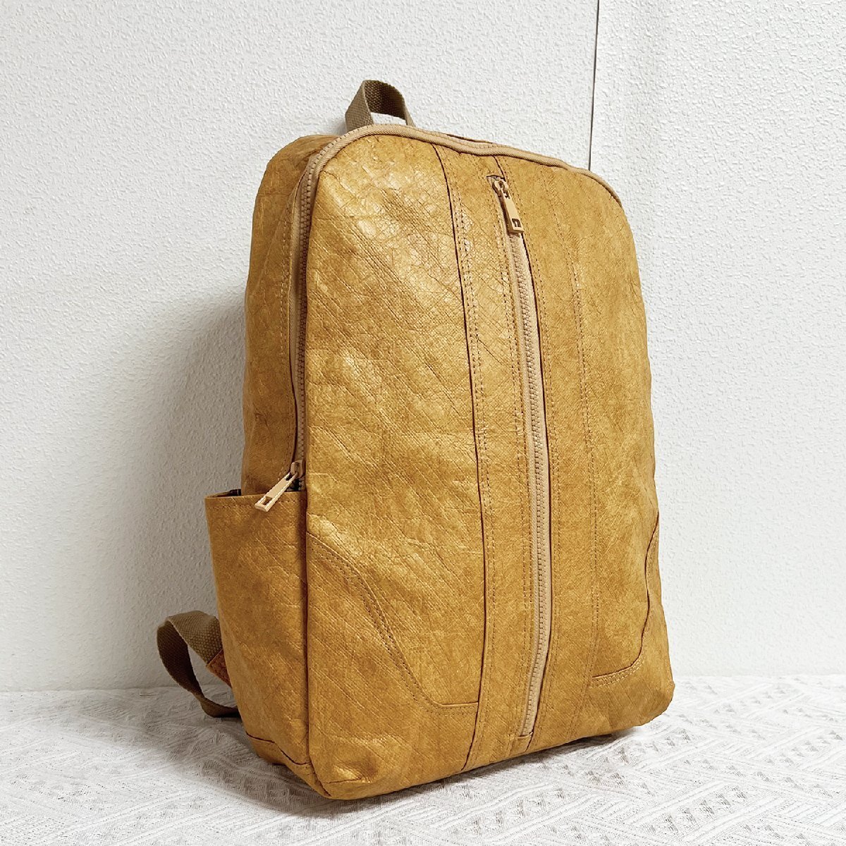 最高級EU製 定価13万★christian milada・ミラノ発・リュックサック★タイベック 撥水 耐久 通気 軽量 バックパック 大容量 通勤 通学_画像3