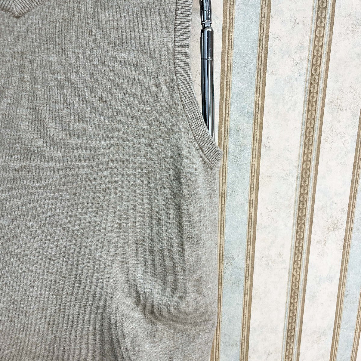 定番 定価3万 FRANKLIN MUSK・アメリカ・ニューヨーク発 ニットベスト ウール混 柔らか vネック シンプル 袖なし カジュアル サイズ3_画像6