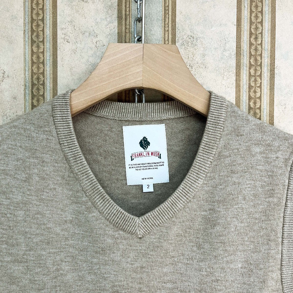 定番 定価3万 FRANKLIN MUSK・アメリカ・ニューヨーク発 ニットベスト ウール混 柔らか vネック シンプル 袖なし カジュアル サイズ3_画像3