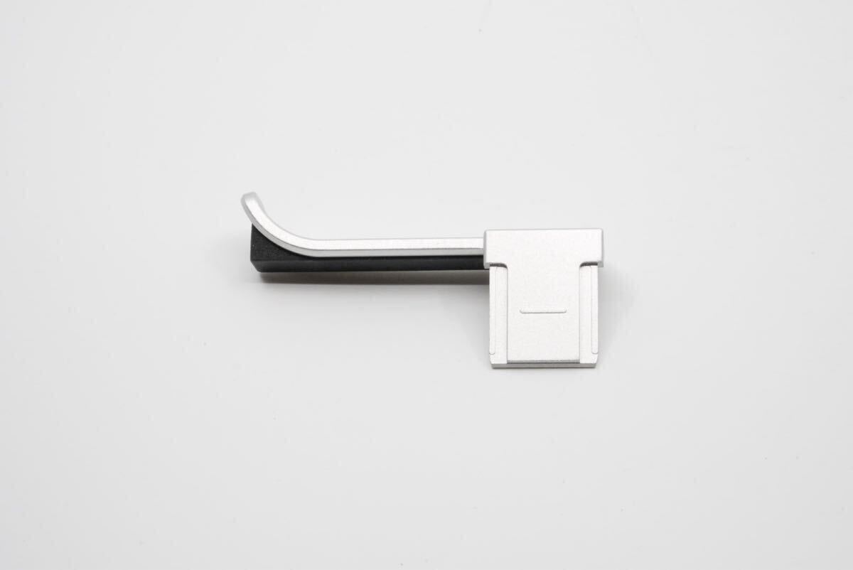 未使用品 ライカ Leica CL Leica M typ240用 サムレスト シルバー 19509 Leica M10にも装着可能_画像2