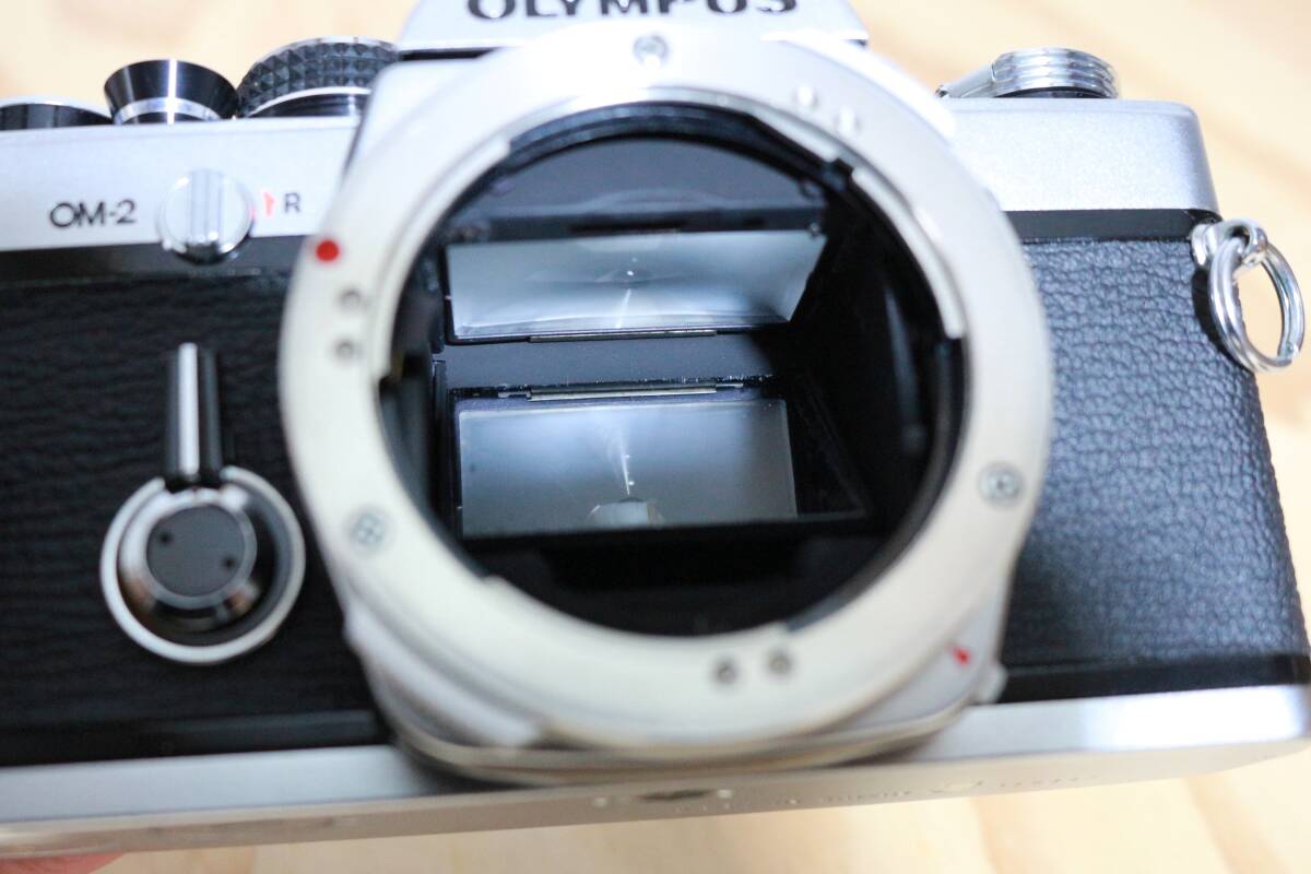 OLYMPUS OM-2 + National 2556 フラッシュ + G.ZUIKO AUTO-S 1:14 50mm セット フィルムカメラ 一眼レフ 美品_画像6