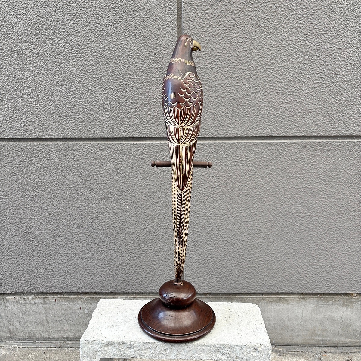 F-T■スペイン製 鳥 木製 オブジェ ヴィンテージ Sarreid LTD H580 置物 ディスプレイ 嘴部分真鍮製【CA1116-5】_画像3