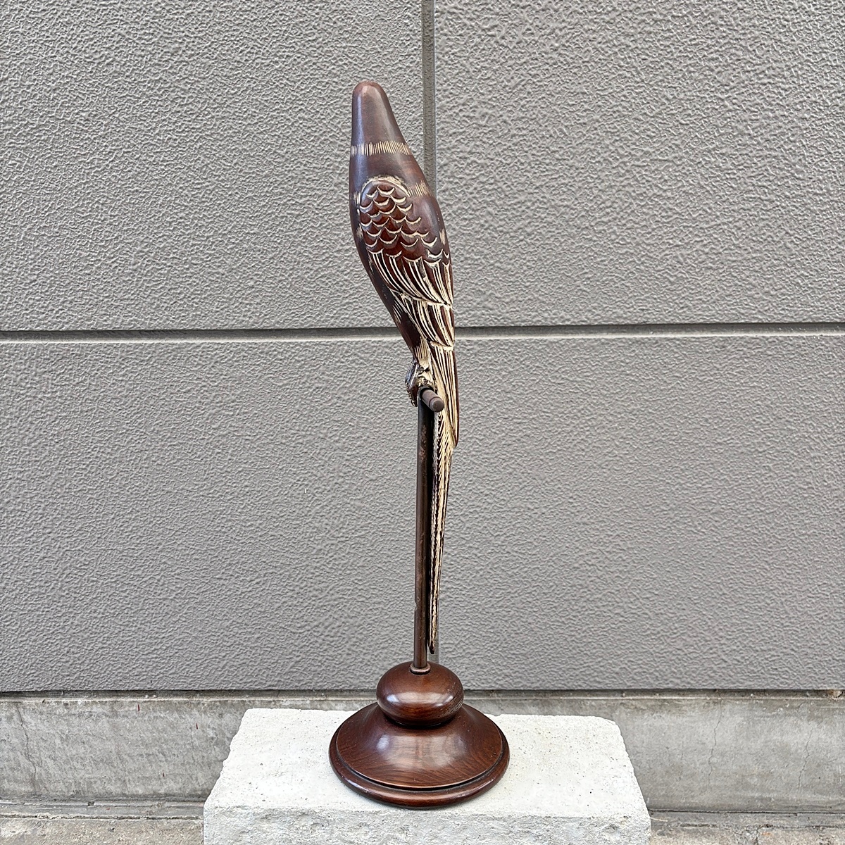 F-T■スペイン製 鳥 木製 オブジェ ヴィンテージ Sarreid LTD H580 置物 ディスプレイ 嘴部分真鍮製【CA1116-5】_画像5