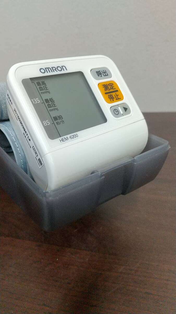 MA2 OMRON Omron цифровой автоматика кровяное давление машина тонометр запястье тип HEM-6200 80s