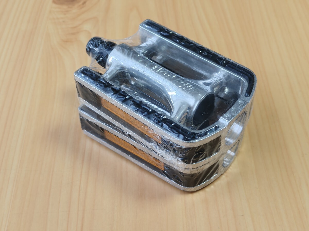 BRUNO MIXTE 純正ペダル左右一式 完全未使用新品です_画像1