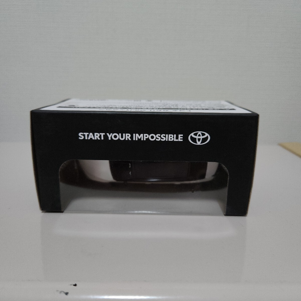 希少！非売品！トヨタカムリ WS 後期 プラチナホワイトパールマイカ アティチュードブラック ツートン カラーサンプル プルバック ミニカー_画像2