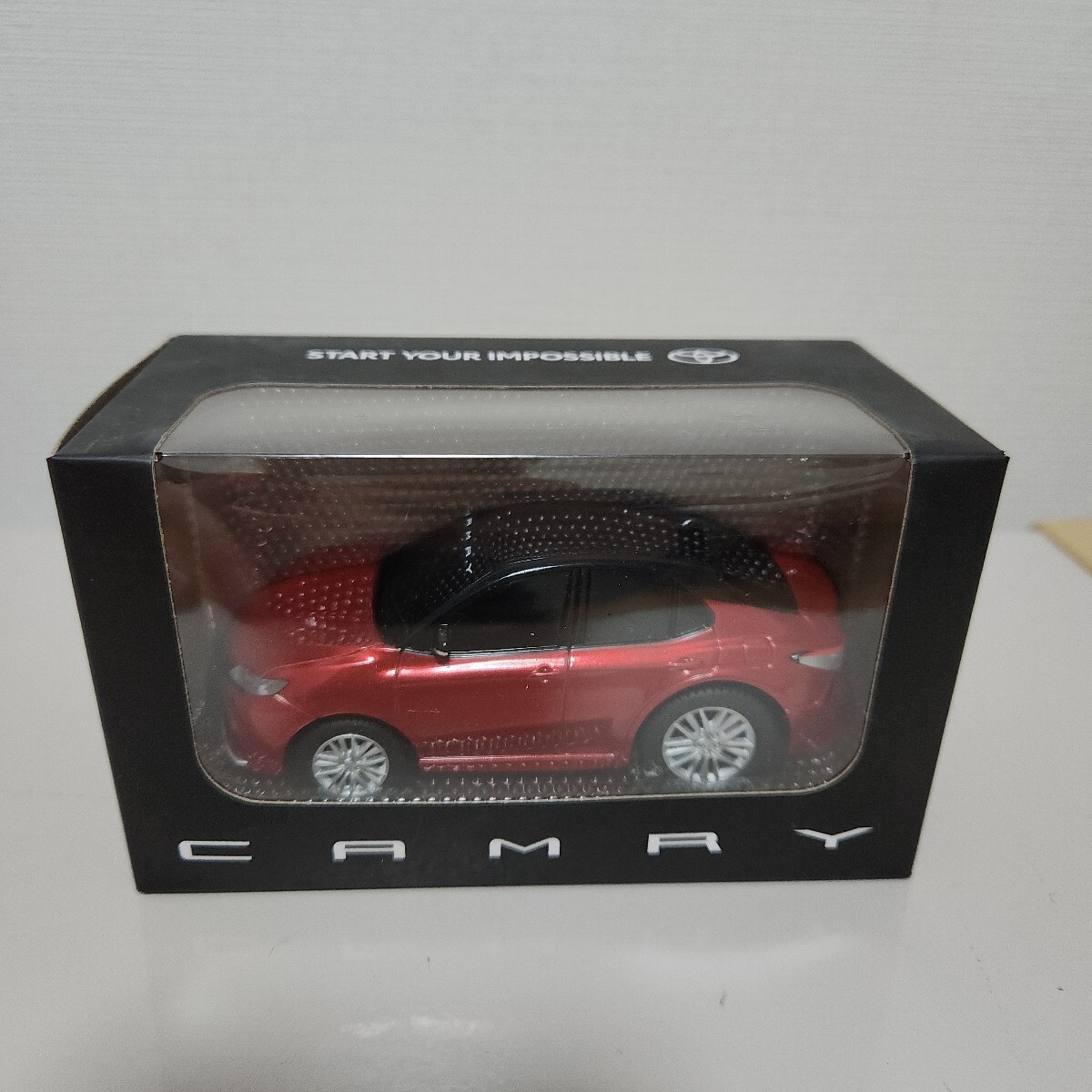 希少！非売品！トヨタカムリ WS 後期 エモーショナルレッドII アティチュードブラック ツートン カラーサンプル プルバック ミニカー ②_画像1