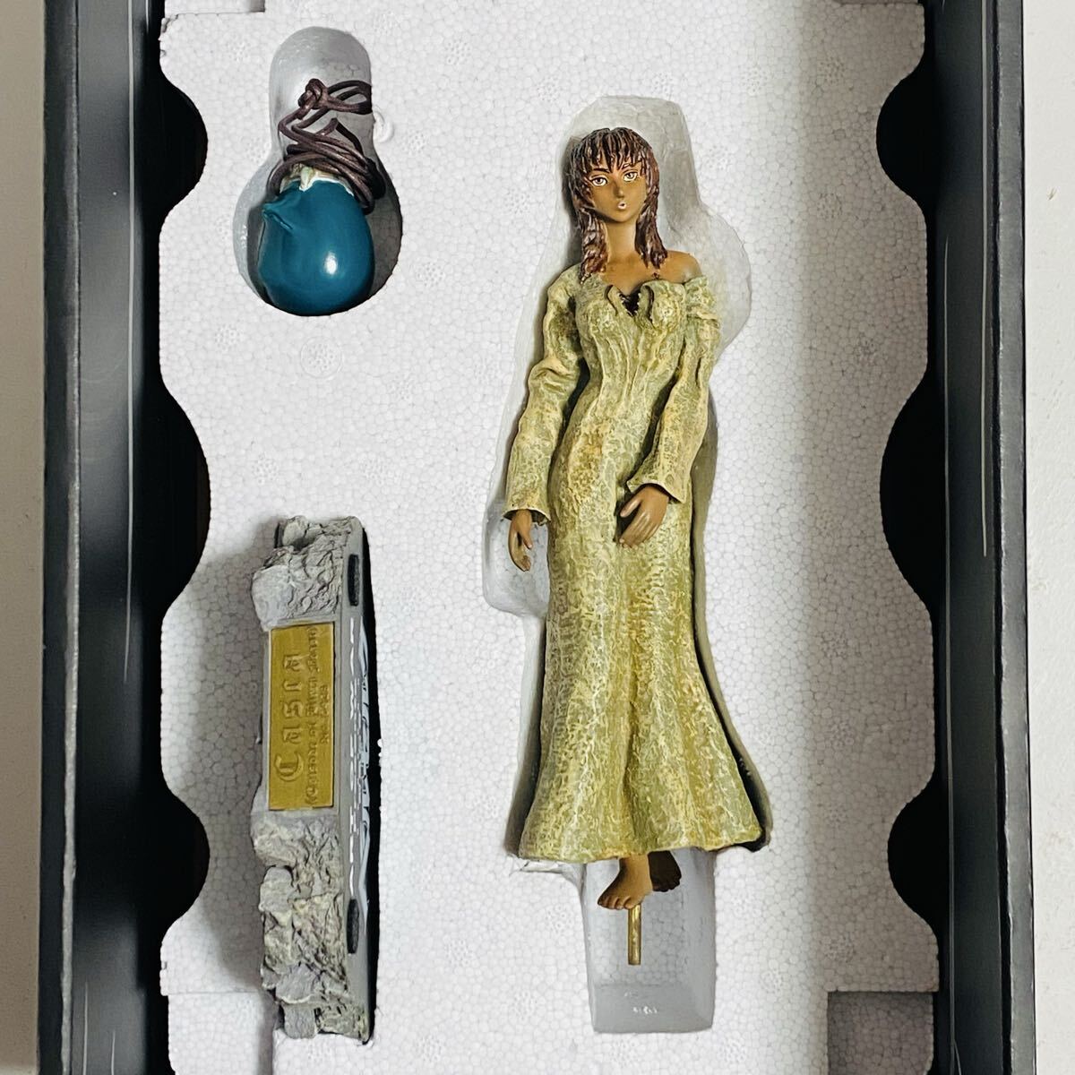 【美品】ART OF WAR アートオブウォー BERSERK ベルセルク Casca キャスカ 生誕祭の章 フィギュア_画像3