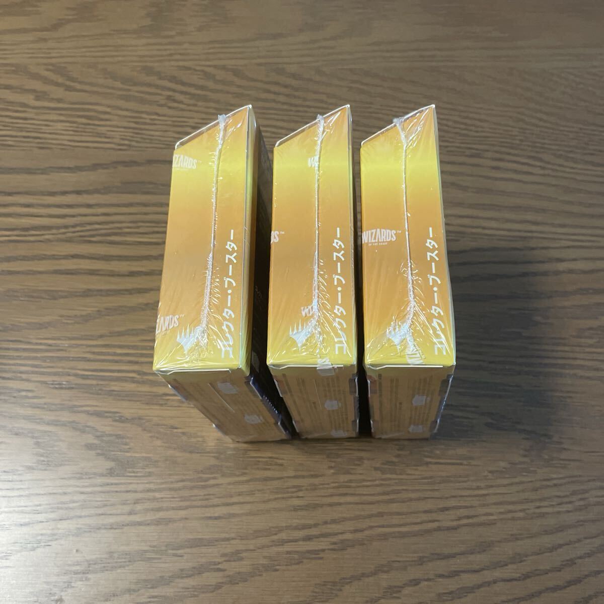 未開封品 MTG マジック:ザギャザリング 団結のドミナリアコレクターブースター 日本語版 (BOX) 12パック入 3個セット_画像2