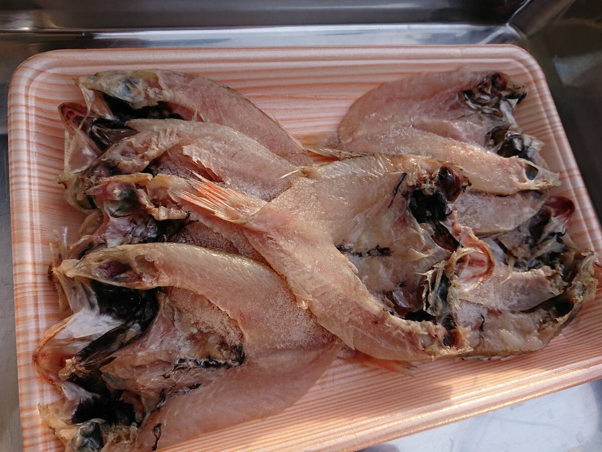 ☆残りわずか　早いもの勝ち*　山陰産（島根・鳥取）　のどぐろ開き干し　合計３００ｇ（６～７尾入り）　冷凍_画像2