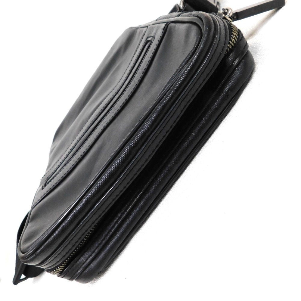 Hn474841 ショルダーバッグ ダンヒル　バッグ　レザー　ブラック　ワンショルダー　メンズ 中古_画像6