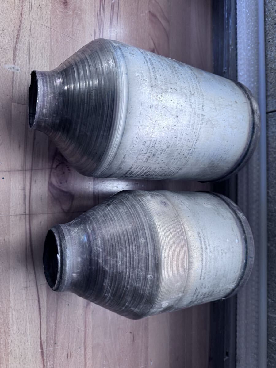 GUN125ハイラックス　触媒　素材用　17410-0E110_画像1