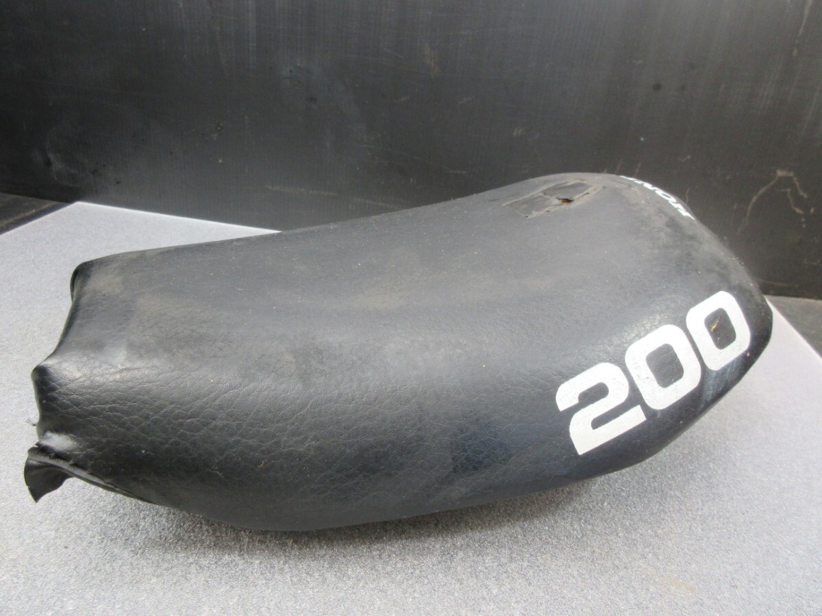 【D1569】ホンダ TLR200 シート 美品!!【茨城発】MD09/同梱多いほど送料お得!! tl125 jd06_画像8