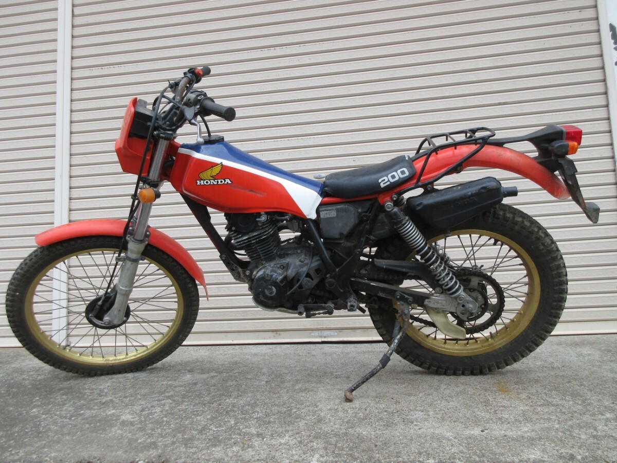 【D1569】ホンダ TLR200 シート 美品!!【茨城発】MD09/同梱多いほど送料お得!! tl125 jd06_画像10