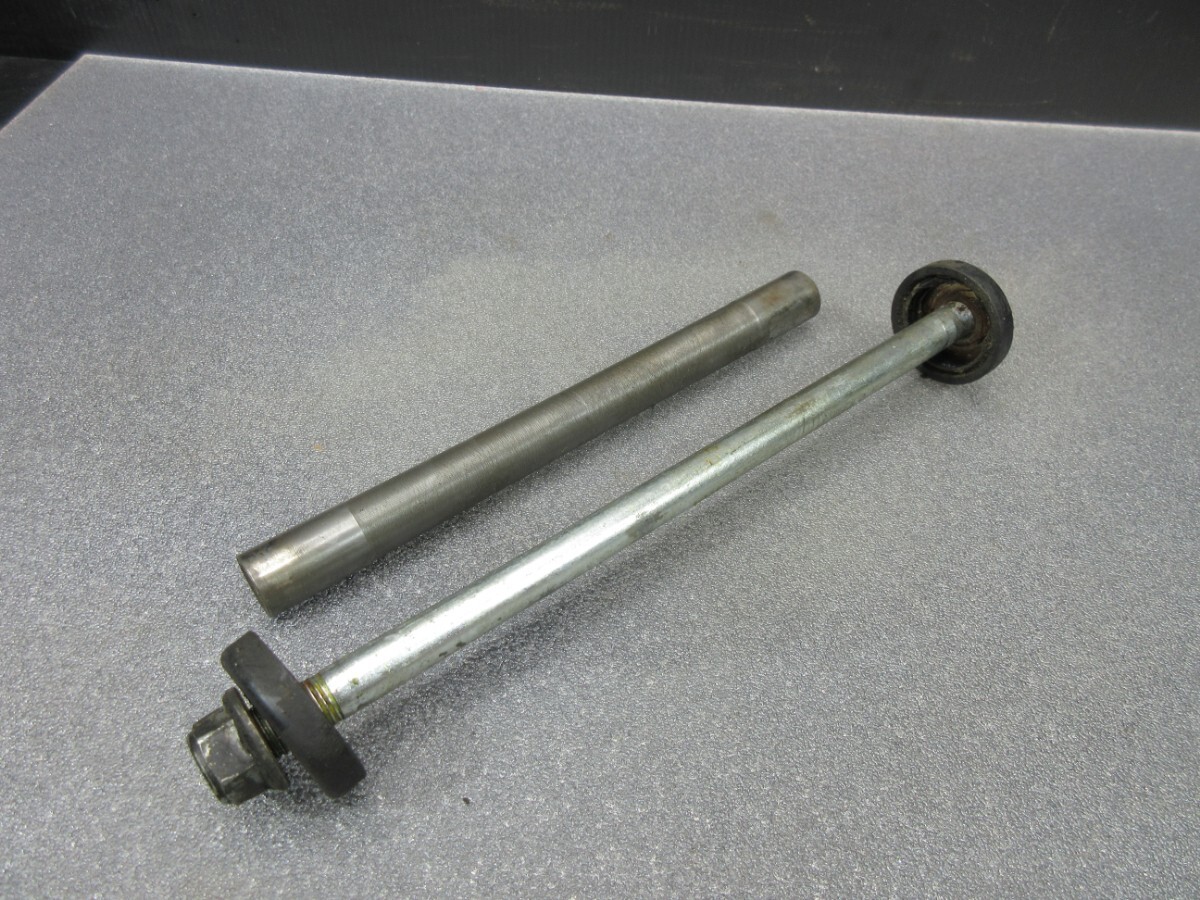 【D1505】ホンダ TLR200 ピボットシャフト スイングアーム前シャフト 美品!!【茨城発】MD09/同梱多いほど送料お得!! tl125 jd06_画像1