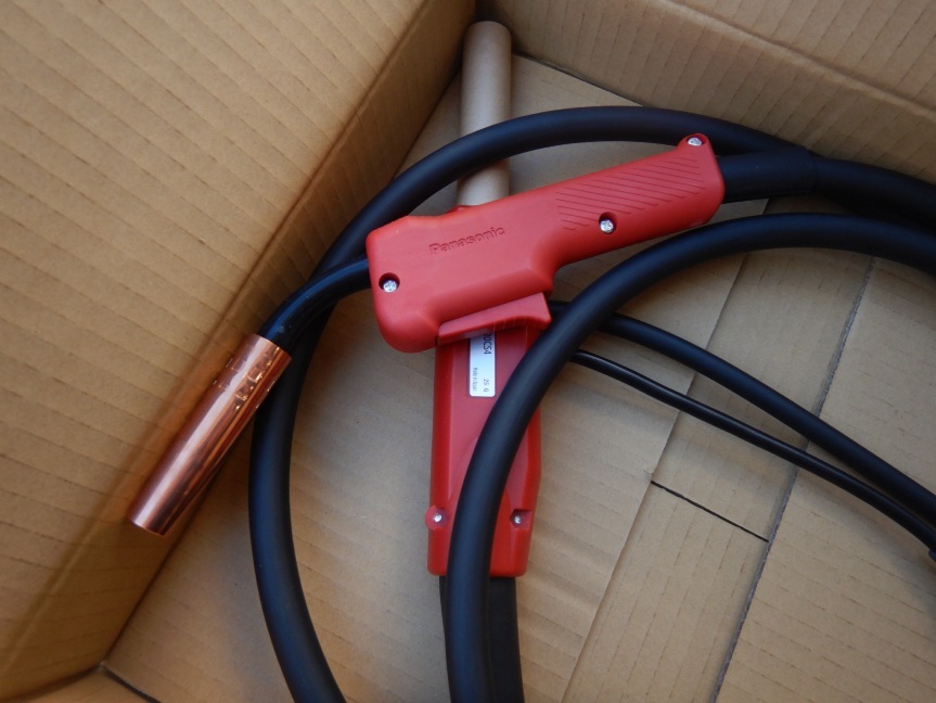 即決税0円未使用品Panasonic半自動溶接機用純正トーチYT-20CS4 200A3m空冷 2025年製造_画像3