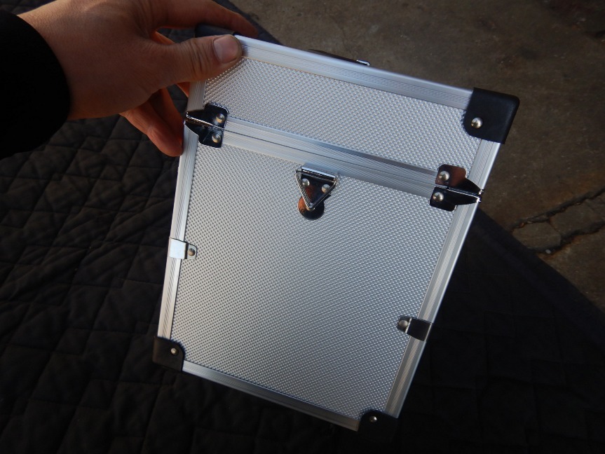 即決税0円中古程度上レーザー墨出器用アルミケース _画像8