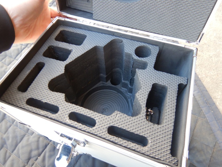 即決税0円中古程度上レーザー墨出器用アルミケース _画像4