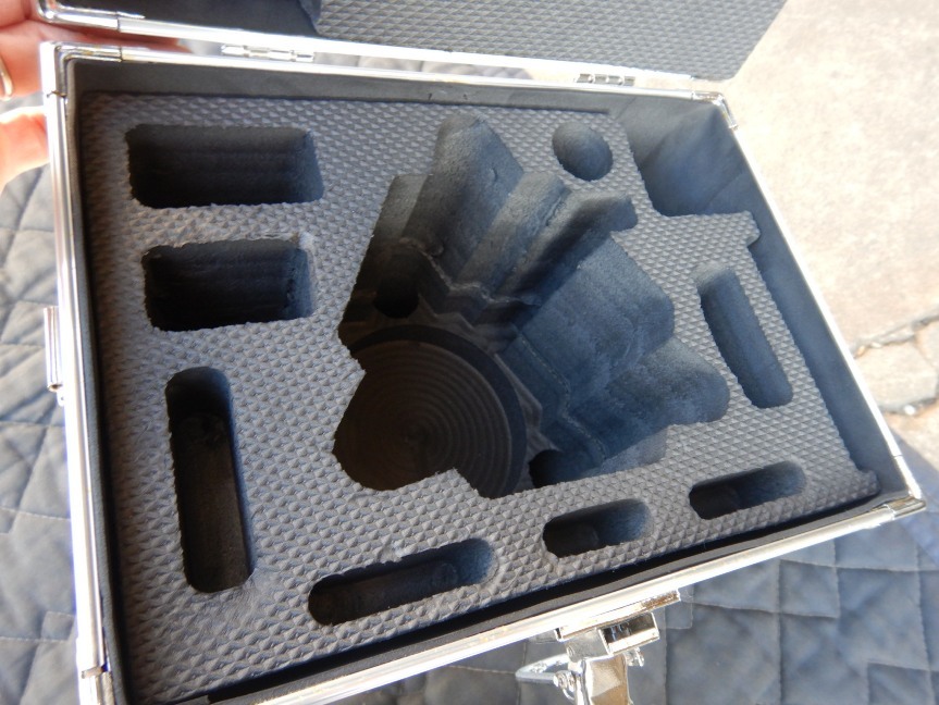 即決税0円中古程度上レーザー墨出器用アルミケース _画像3