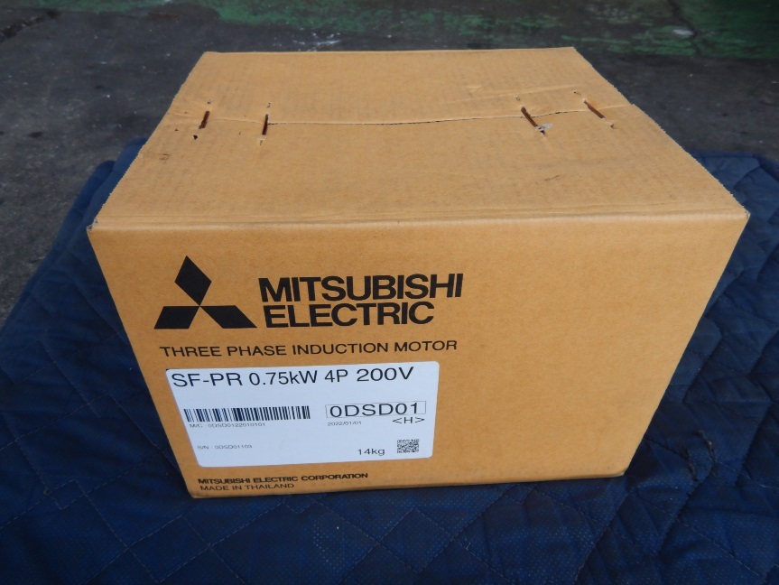 即決税0円未使用品三菱三相モートルSF-PR 0.75kw 4P 200V 三相モーター1馬力 2022年_画像1