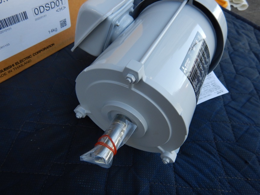 即決税0円未使用品三菱三相モートルSF-PR 0.75kw 4P 200V 三相モーター1馬力 2022年_画像6