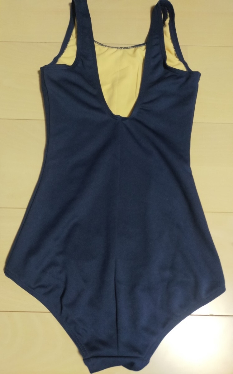 150サイズ FILA フィラ 競泳水着 紺色 ネイビー 女の子用 レディース 水泳 スイミング クリーニング済 ハイカット 1円スタート_画像5