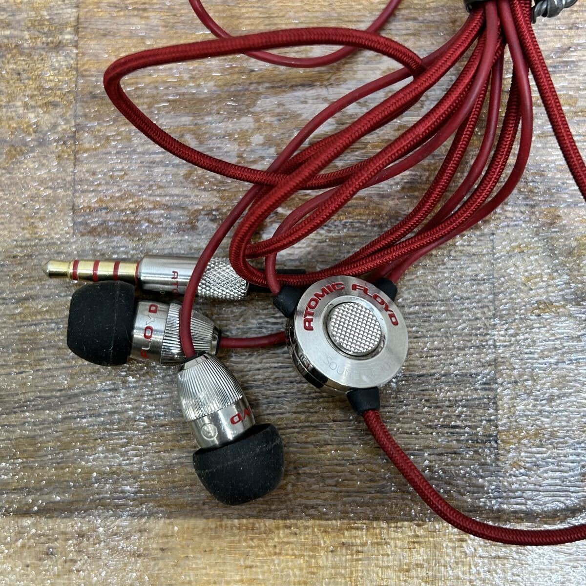 ☆ NN-1120き60 【生産終了品/激レア】 Atomic Floyd SuperDarts +Remote イヤホン 簡易動作確認済み イギリス製 ハイブリッドイヤホン_画像2