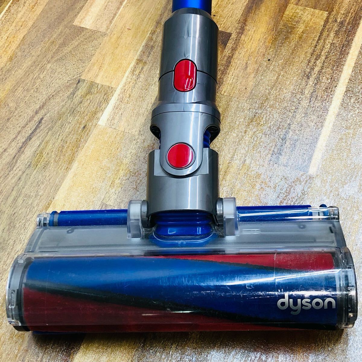 ☆ AA-0918く160 dyson スティッククリーナー 掃除機 V11 fluffy ダイソン ☆_画像2