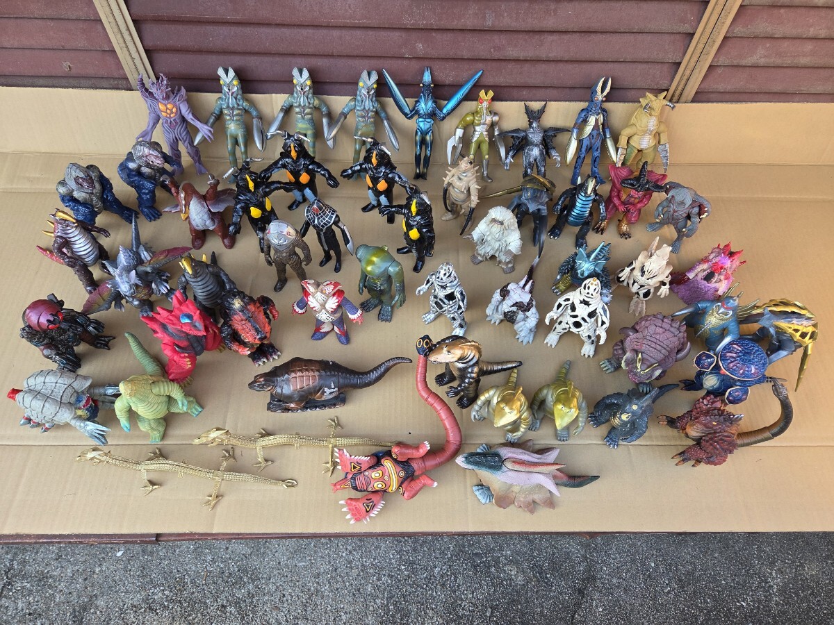 ★★ウルトラマン　怪獣ソフビ　まとめて　55個　当時物★★_画像1
