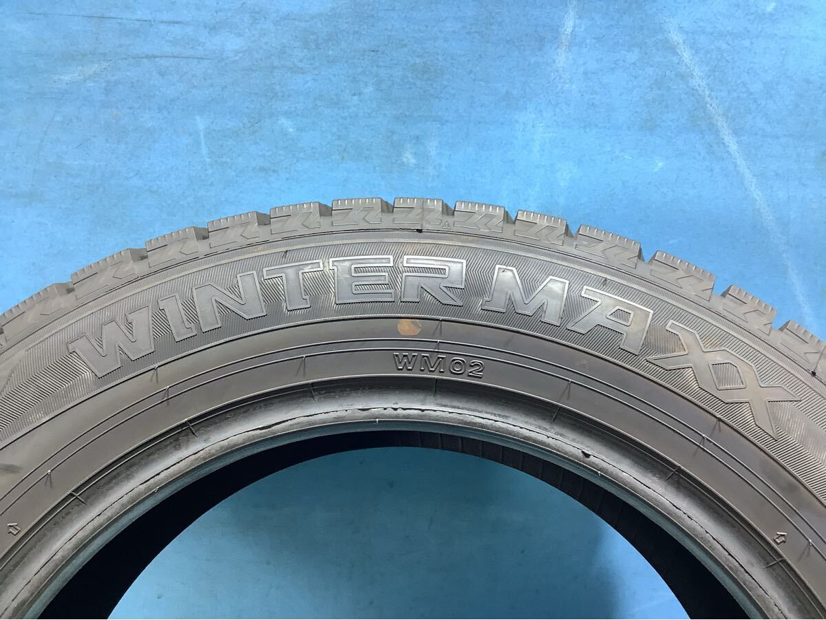 215/60/17 2022年製　　 DUNLOP WINTERMAXX WM02 スタッドレスタイヤ　　215/60r17 中古タイヤ４本　　ダンロップ_画像7