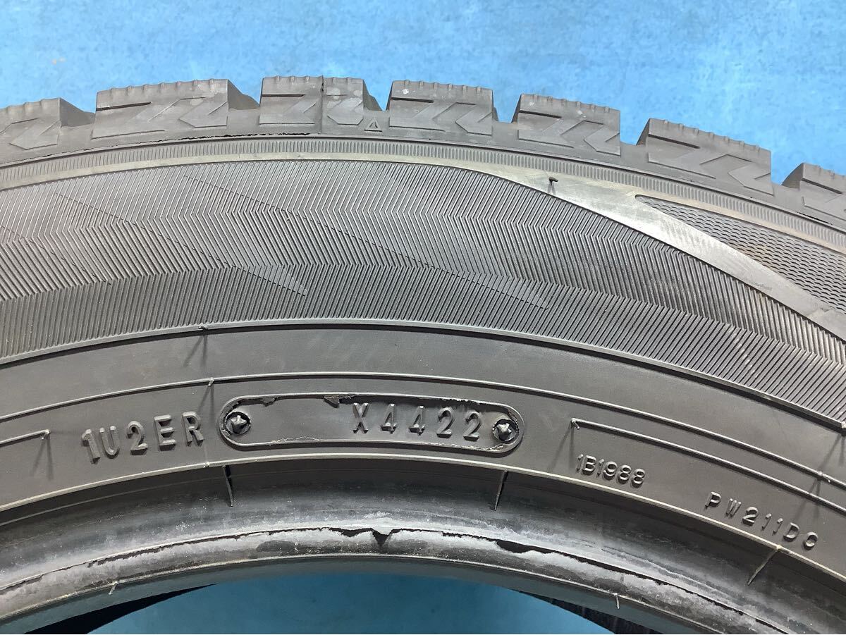 215/60/17 2022年製　　 DUNLOP WINTERMAXX WM02 スタッドレスタイヤ　　215/60r17 中古タイヤ４本　　ダンロップ_画像8
